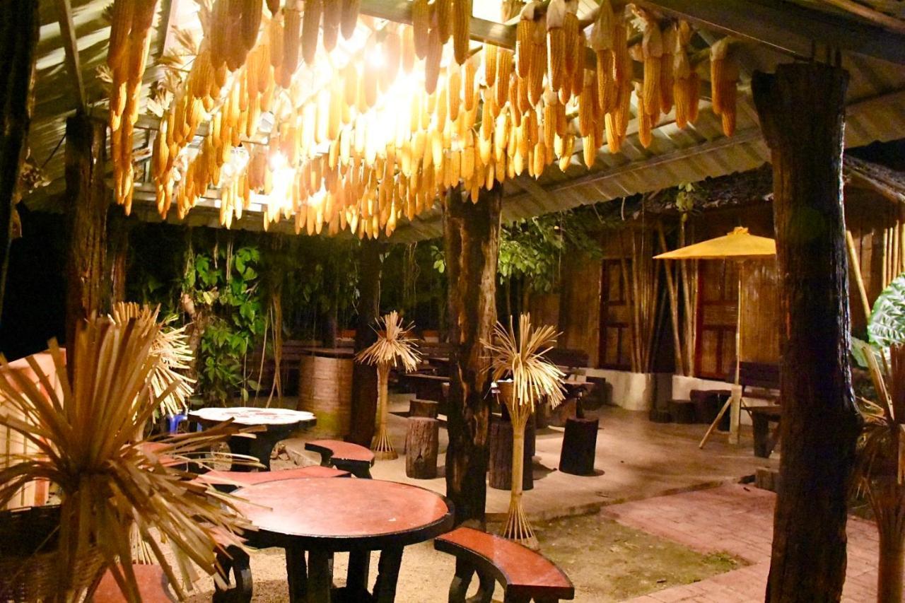 Ban Rai Jai Chaem - Spa Cafe & Homestay エクステリア 写真