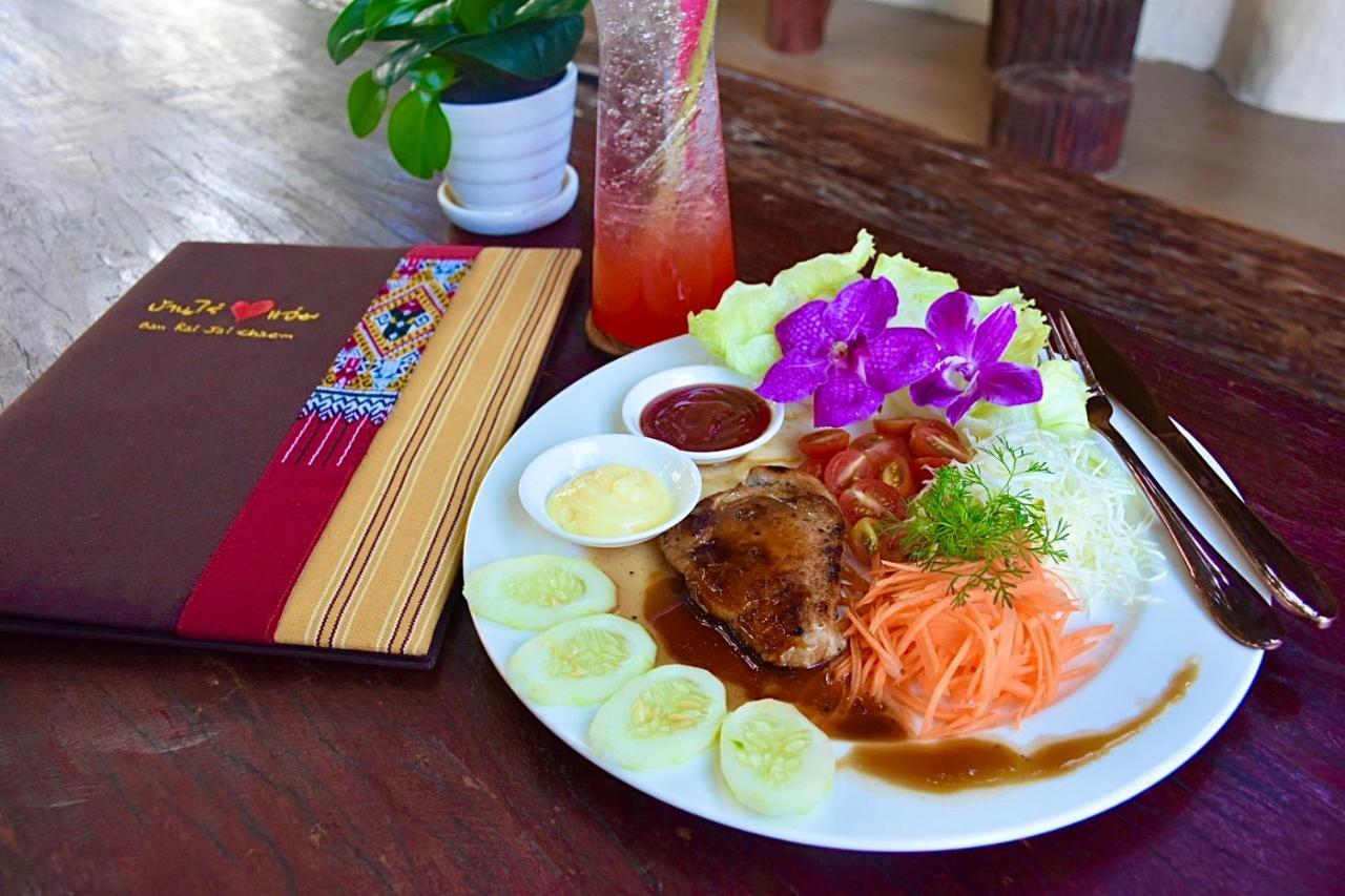 Ban Rai Jai Chaem - Spa Cafe & Homestay エクステリア 写真