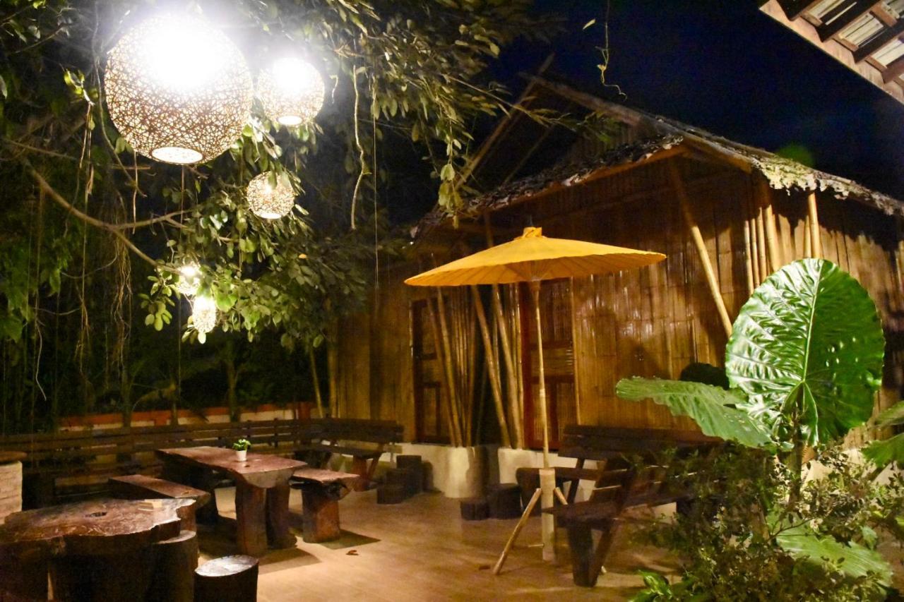 Ban Rai Jai Chaem - Spa Cafe & Homestay エクステリア 写真