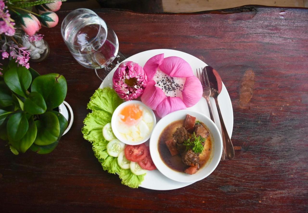Ban Rai Jai Chaem - Spa Cafe & Homestay エクステリア 写真